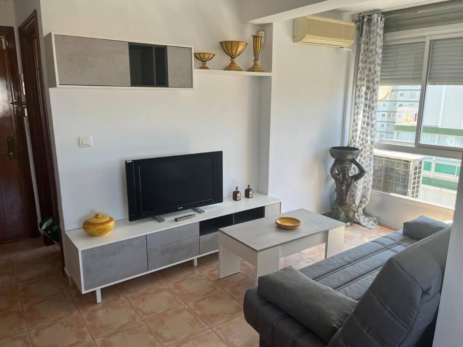 Apartamento Ginebra Torre Del Mar Kültér fotó